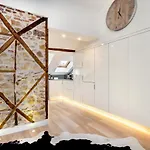 Whome | Madalena Downtown Luxury Duplex Apartment Lissabon