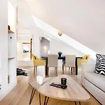 Whome | Madalena Downtown Luxury Duplex Apartment *