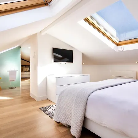 Whome | Madalena Downtown Luxury Duplex 리스본