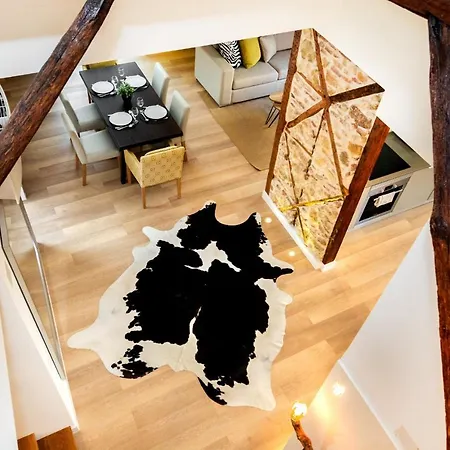 Whome | Madalena Downtown Luxury Duplex * 리스본