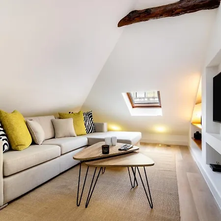 Whome | Madalena Downtown Luxury Duplex * 리스본